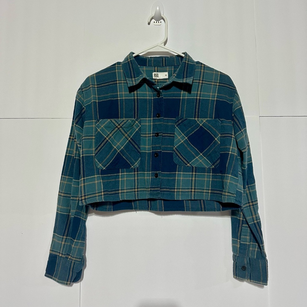 RSQ Plaid Cropped Button-Up Flannel Shirt